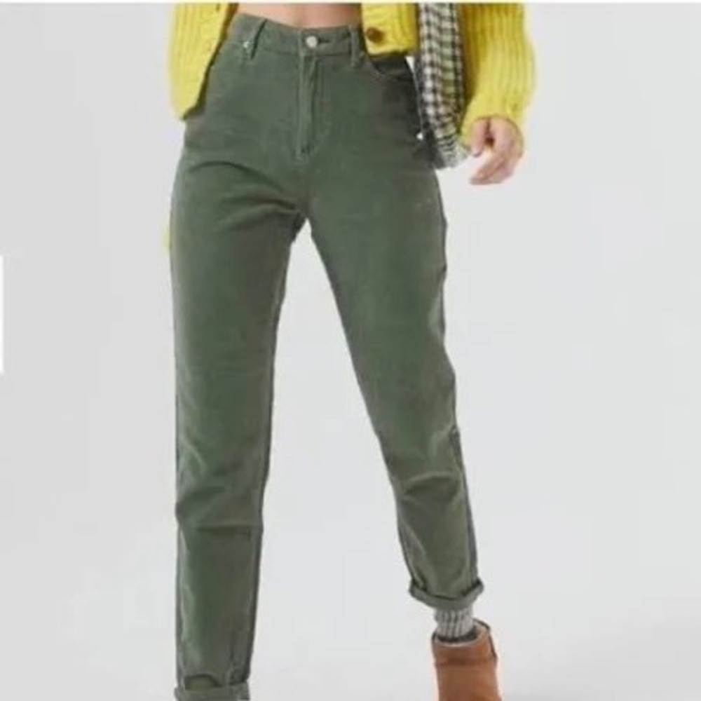 BDG Urban Outfitters Olive Green Corduroy Mom High-Rise Pants Size 30